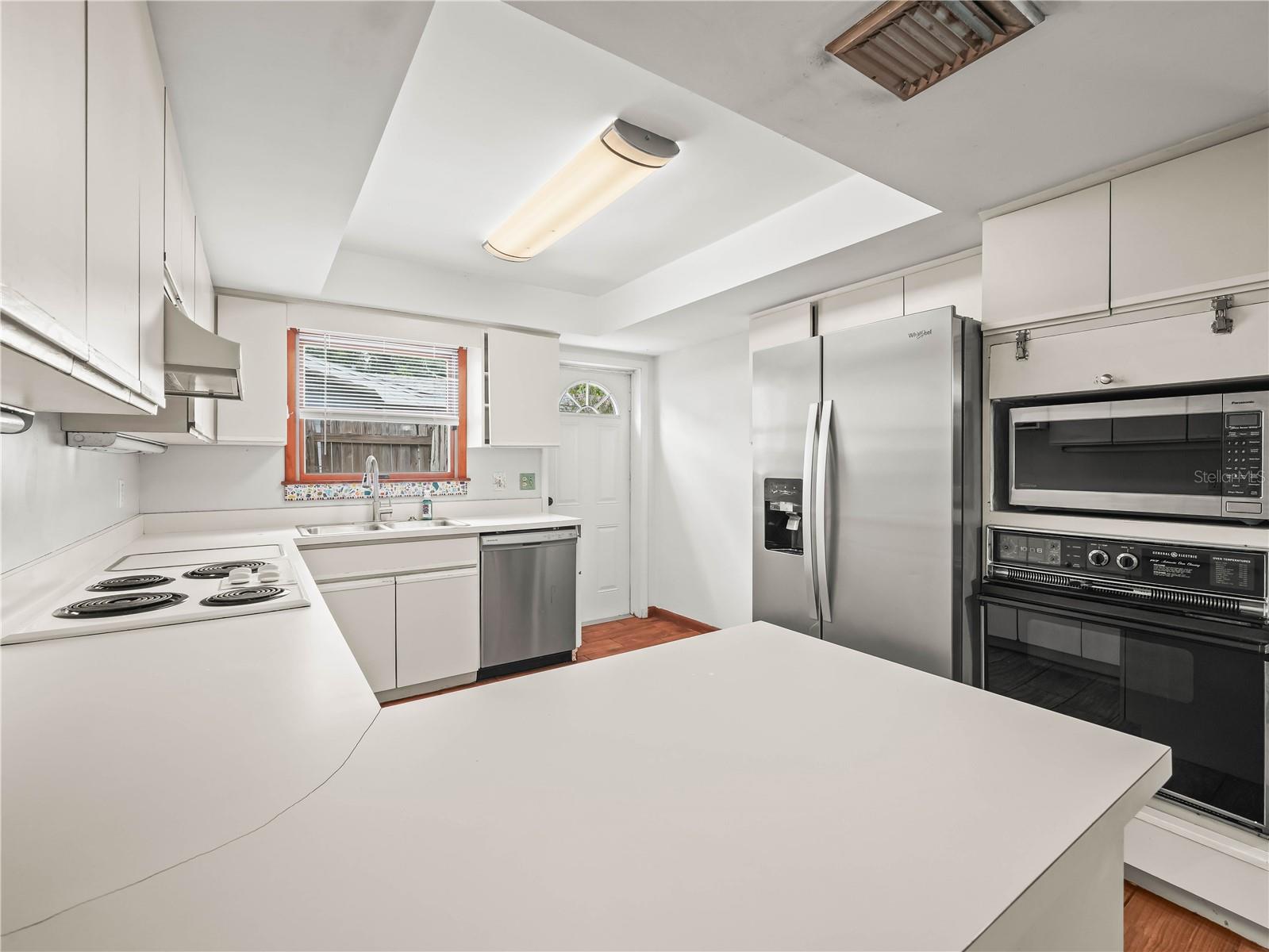 Image 8 of 35 For 685 Avenue N Se