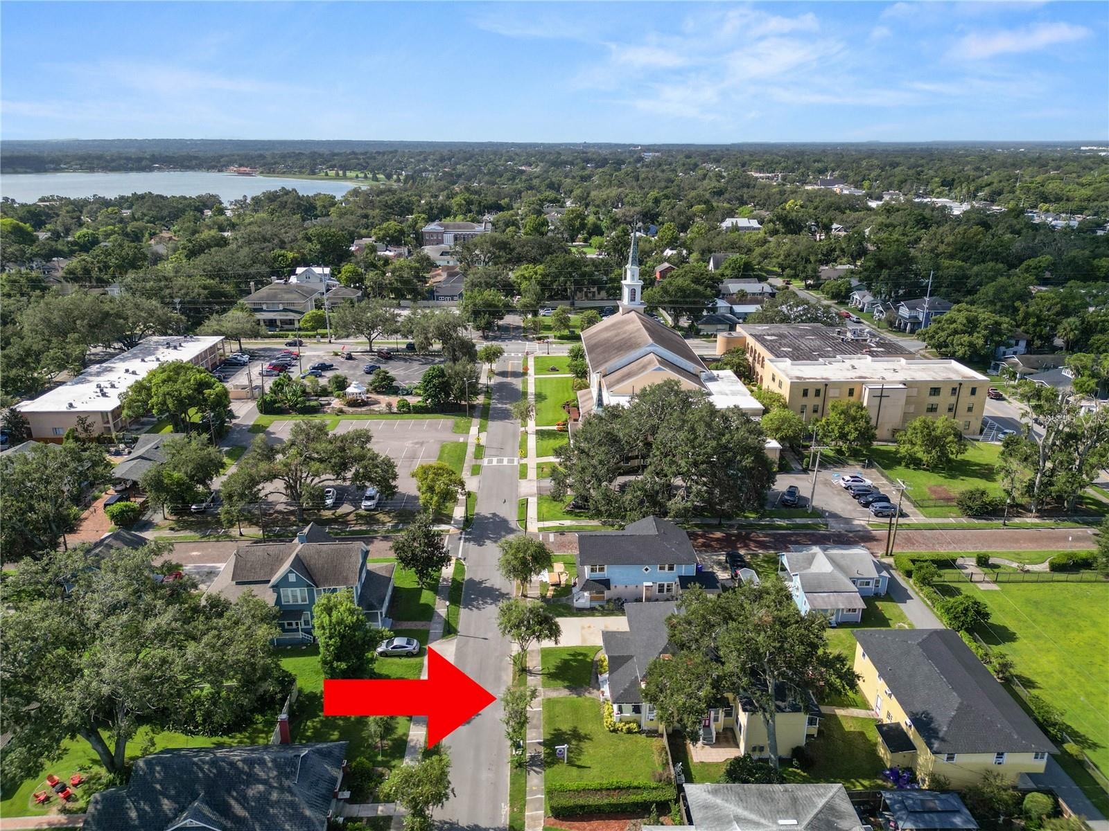 Image 19 of 87 For 817 South Boulevard
