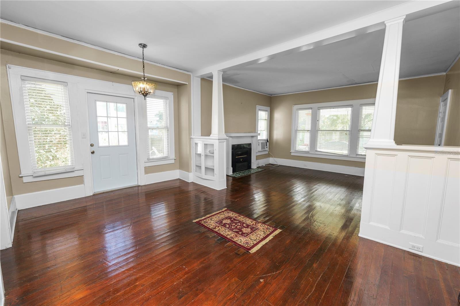 Image 32 of 87 For 817 South Boulevard