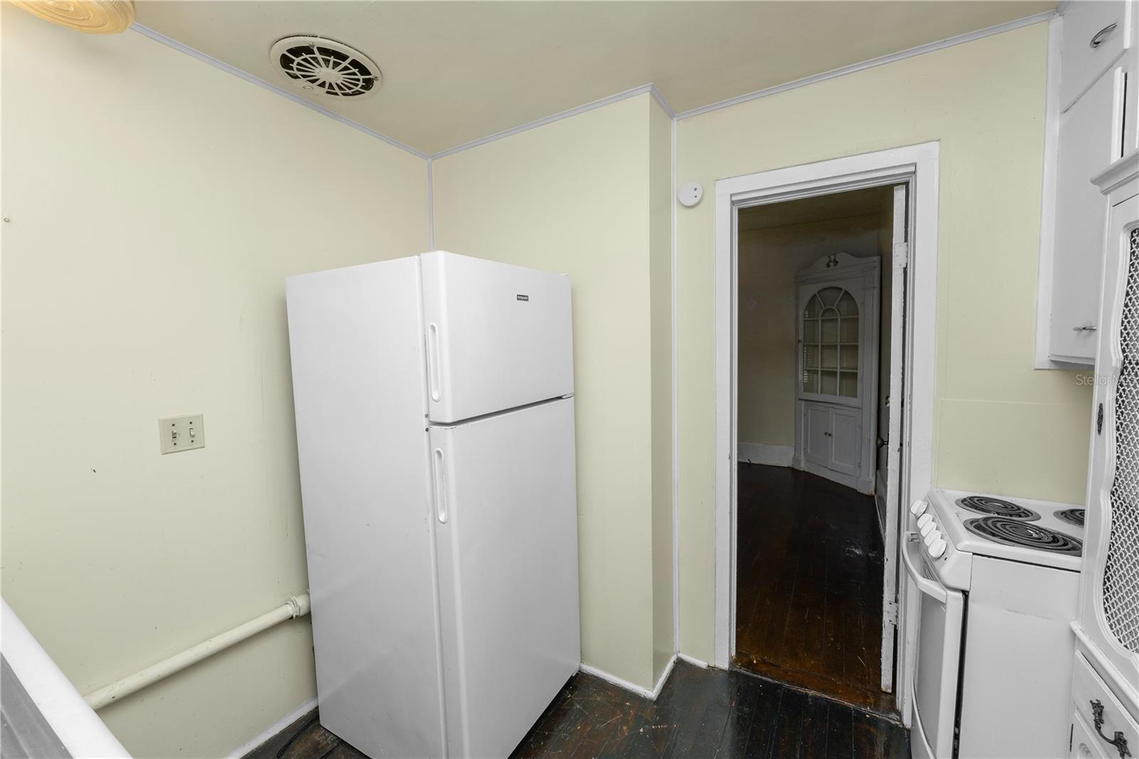 Image 43 of 87 For 817 South Boulevard