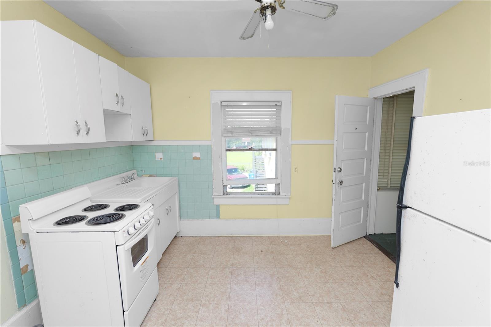 Image 71 of 87 For 817 South Boulevard