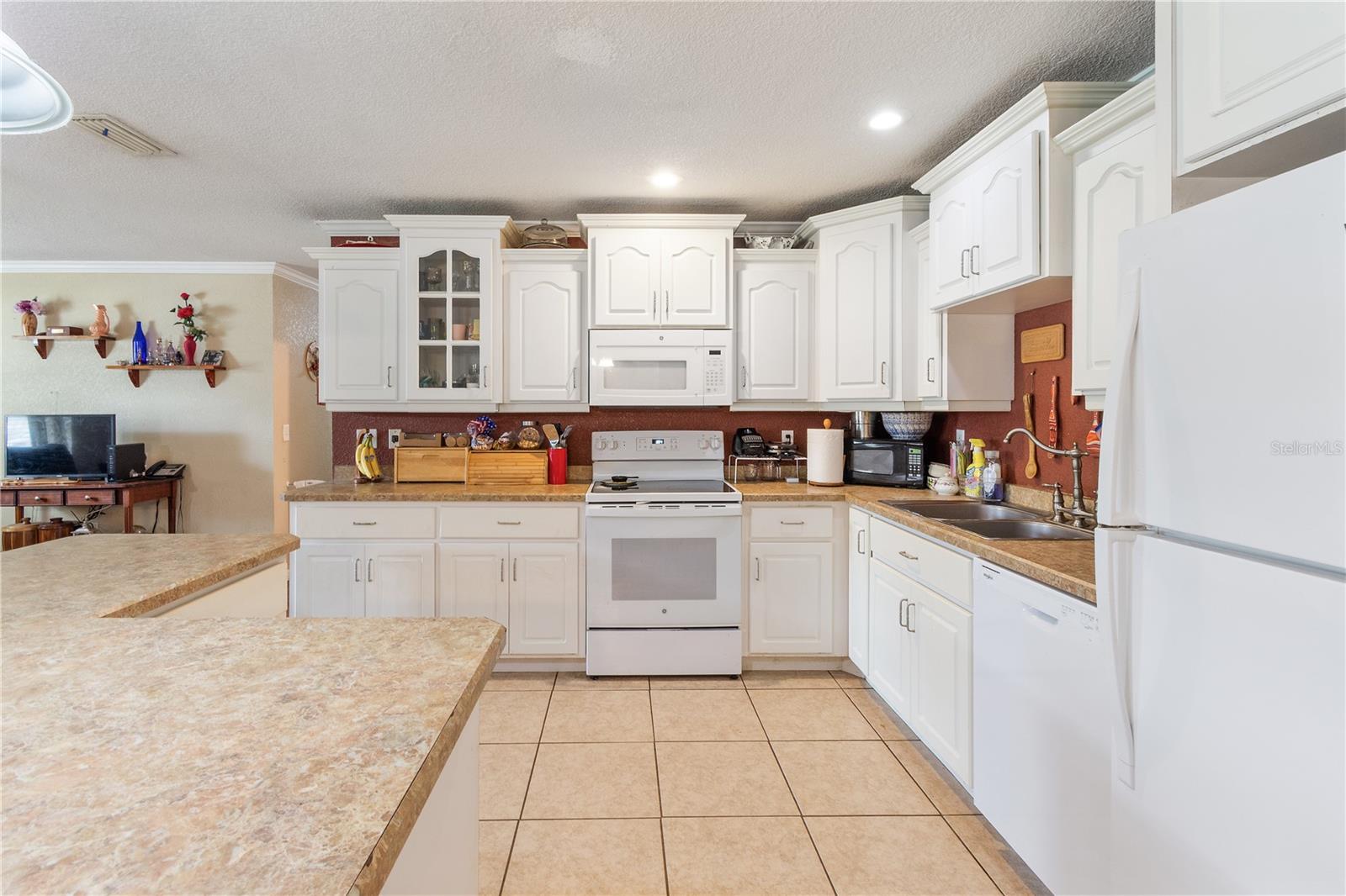 Image 5 of 16 For 3508 Dolphin Drive