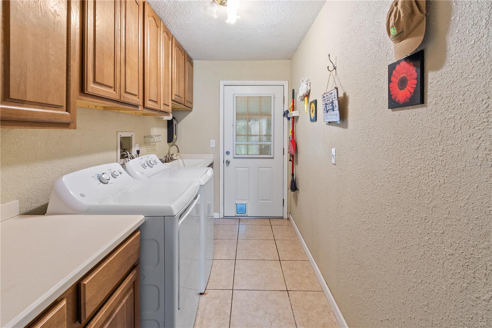 Image 8 of 16 For 3508 Dolphin Drive