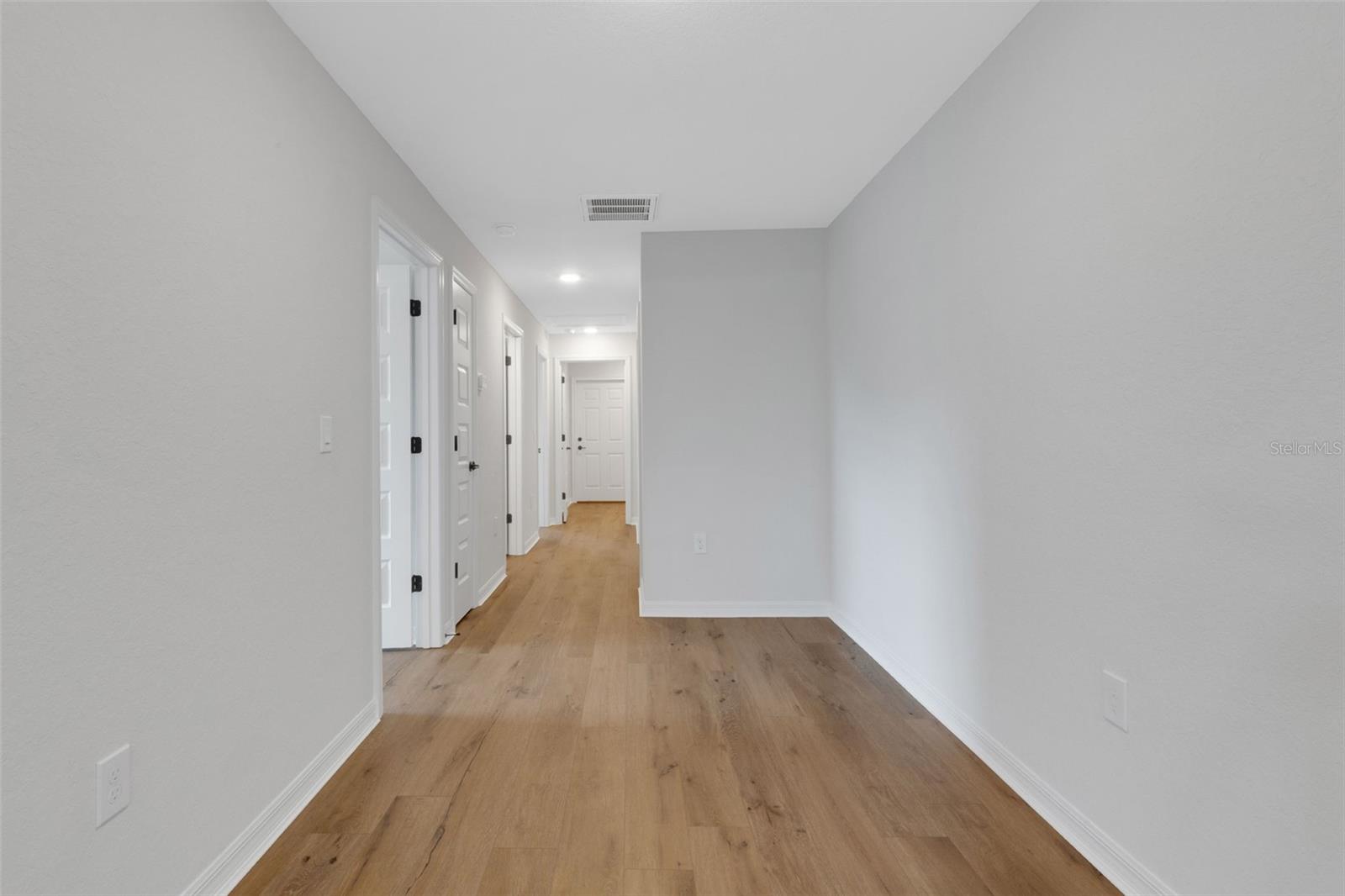 Image 10 of 25 For 1162 And 1164 Fairway Drive