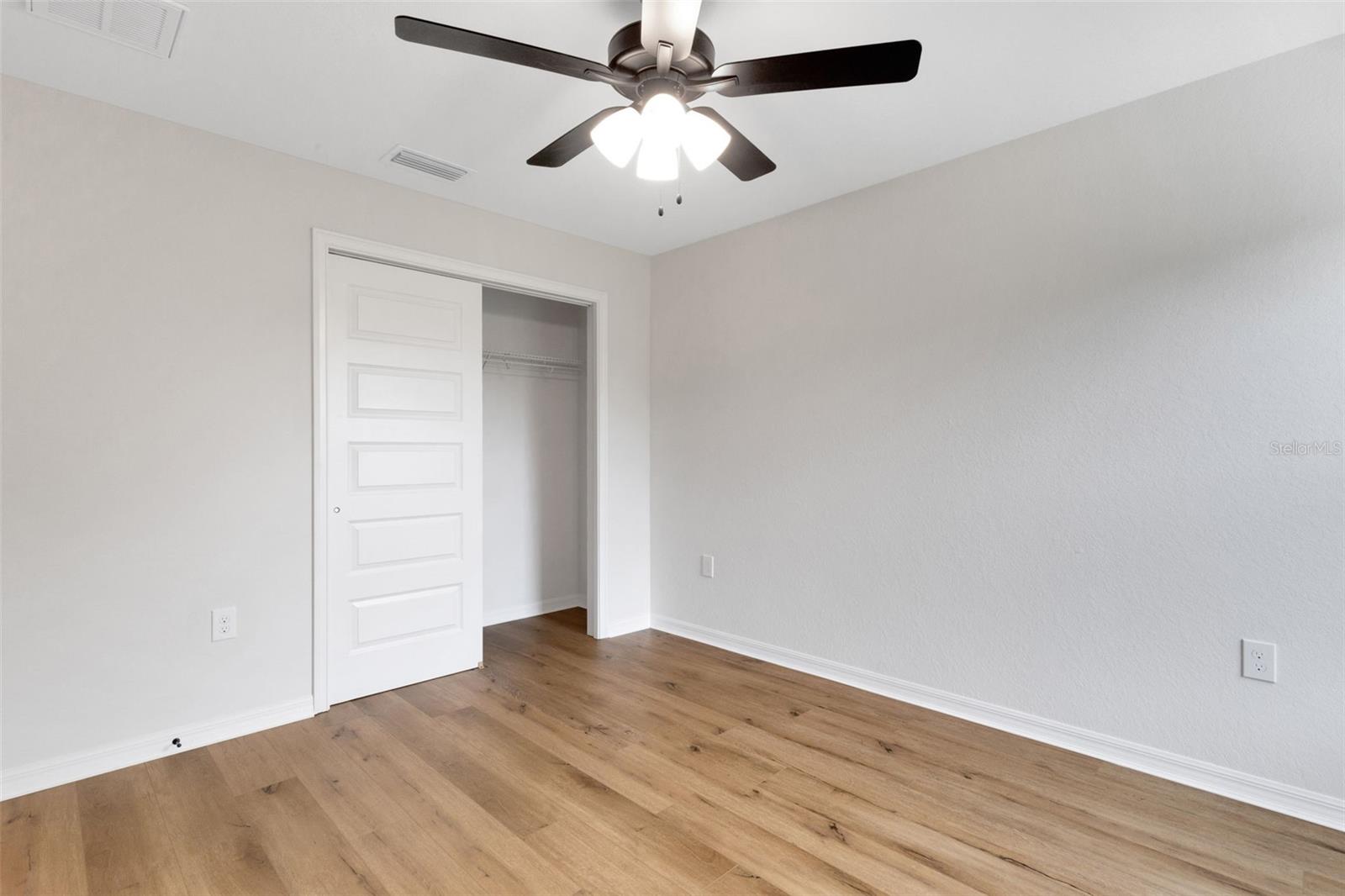 Image 21 of 25 For 1162 And 1164 Fairway Drive