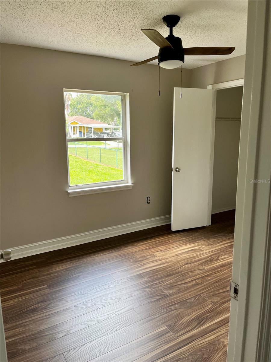 Image 10 of 21 For 5215 Martinique Drive
