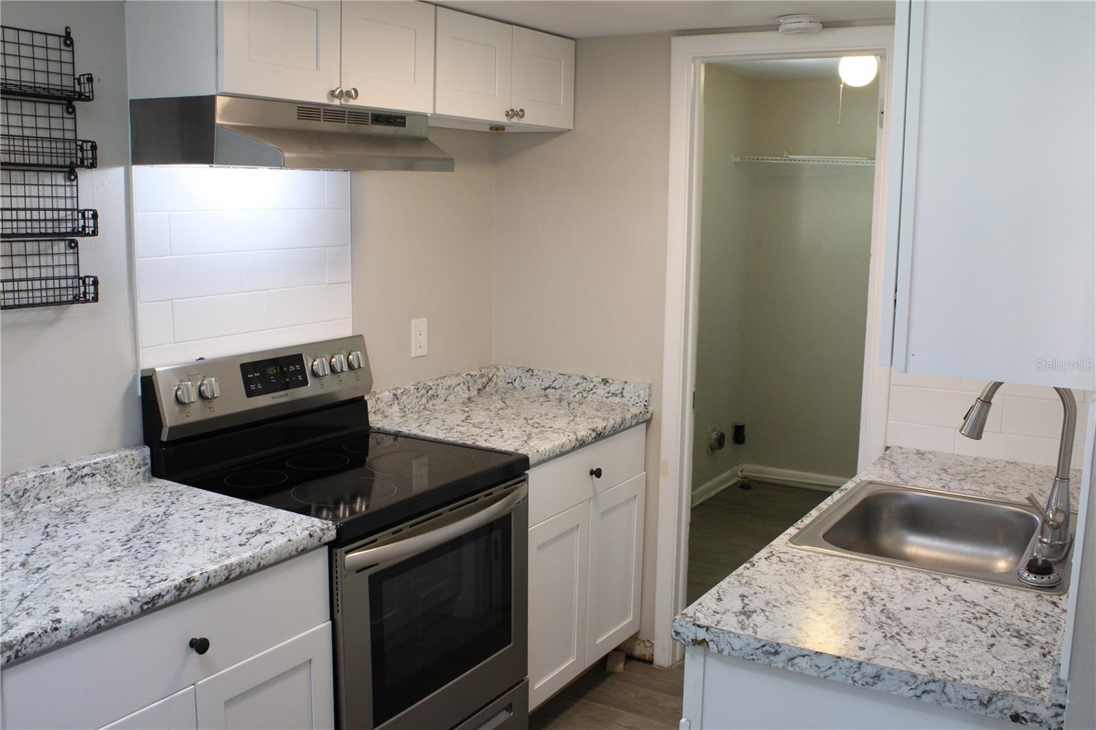 Image 7 of 18 For 7218 Chelsea Street