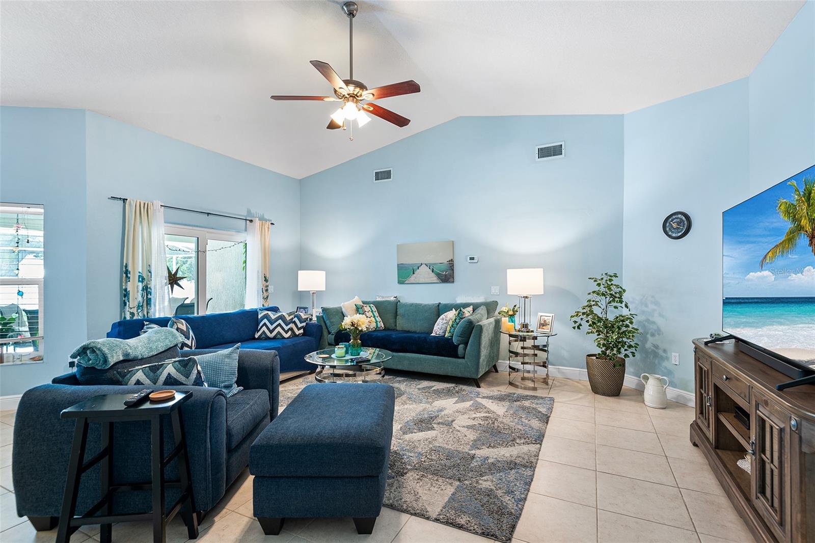 Image 10 of 47 For 707 Powder Horn Row