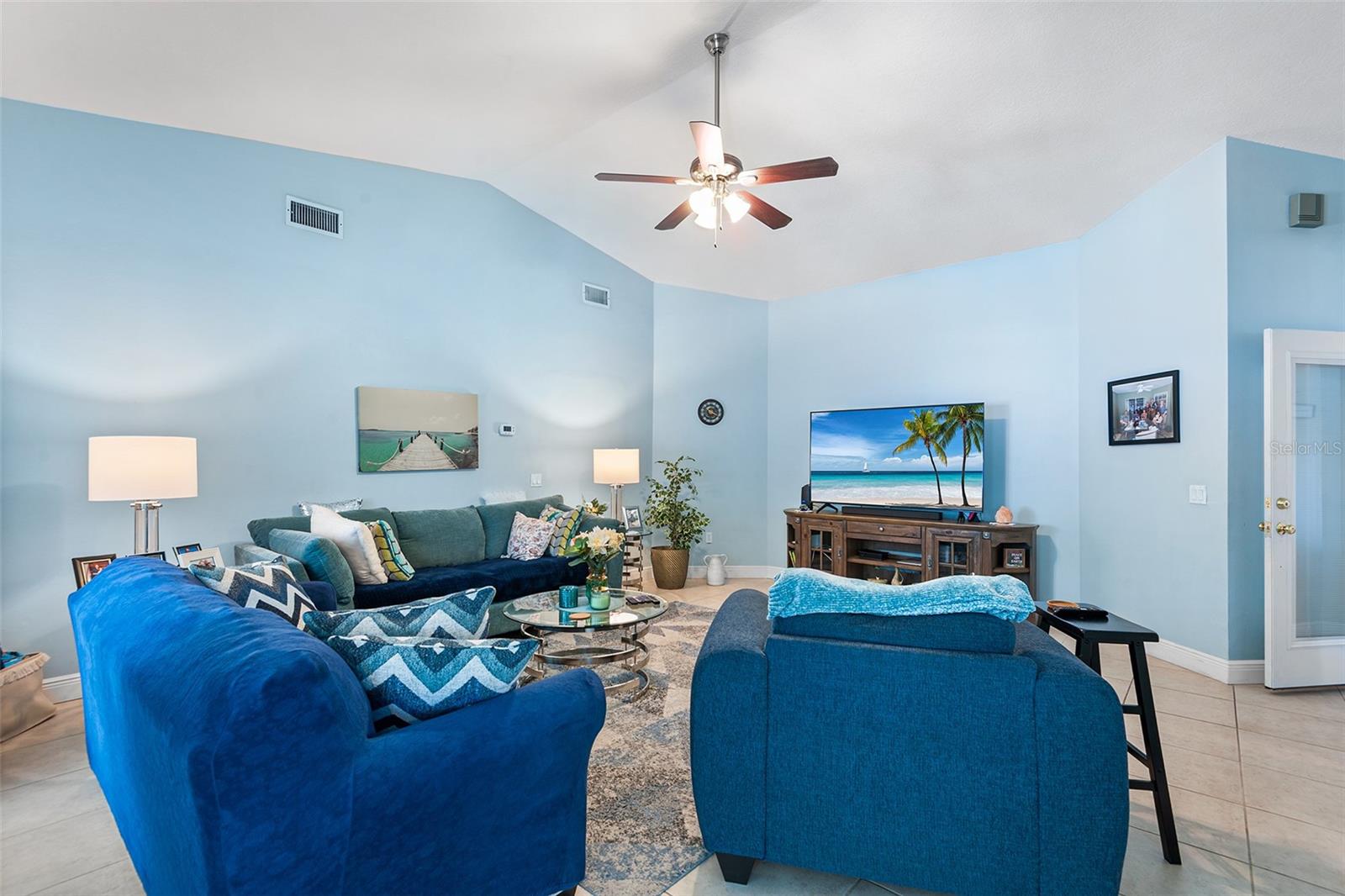 Image 11 of 47 For 707 Powder Horn Row