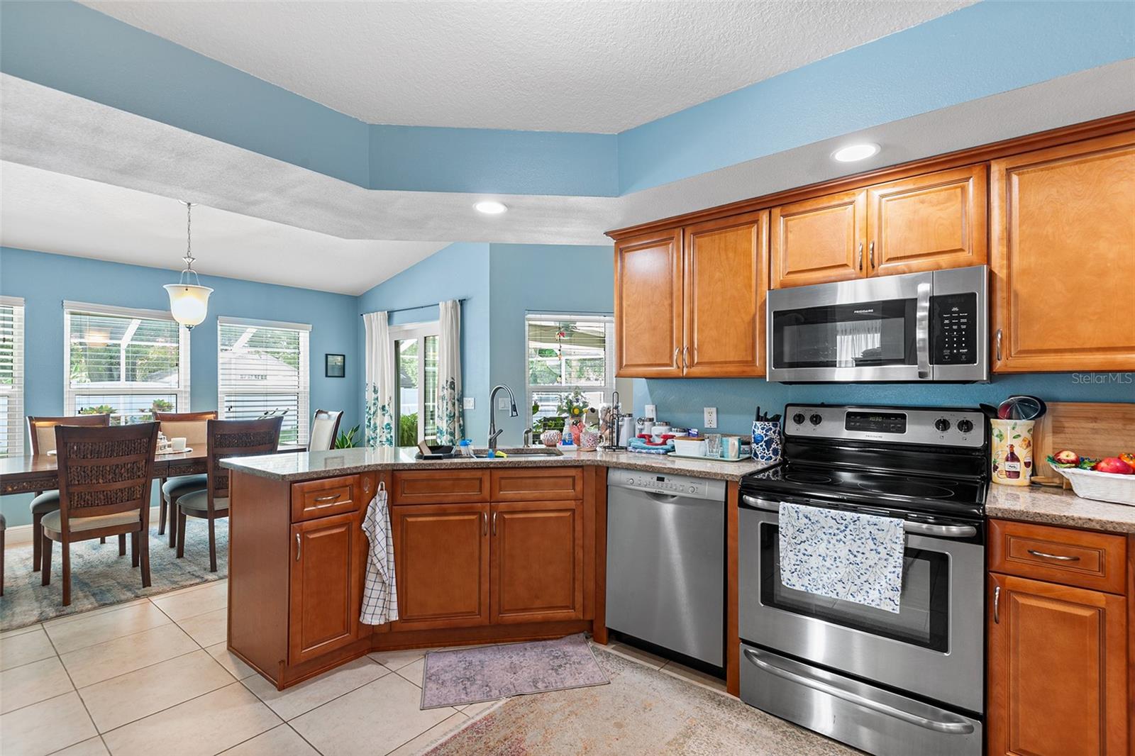 Image 18 of 47 For 707 Powder Horn Row