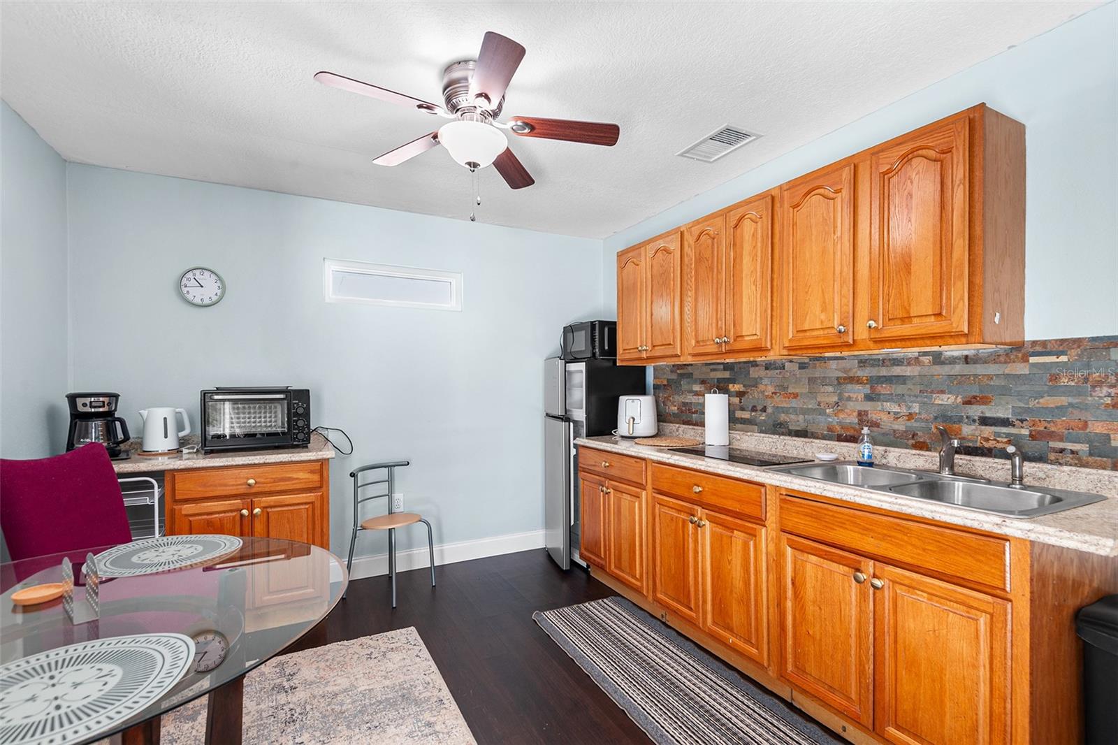 Image 29 of 47 For 707 Powder Horn Row