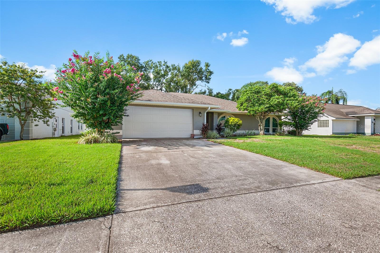 Image 38 of 47 For 707 Powder Horn Row