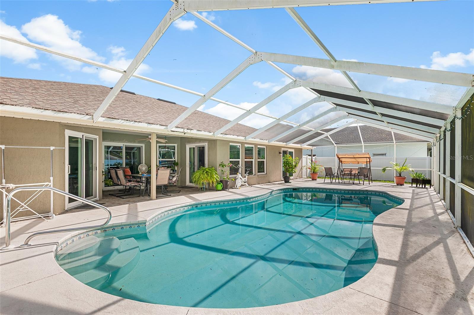 Image 4 of 47 For 707 Powder Horn Row