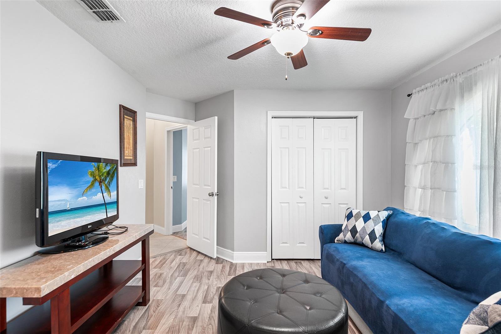 Image 8 of 47 For 707 Powder Horn Row