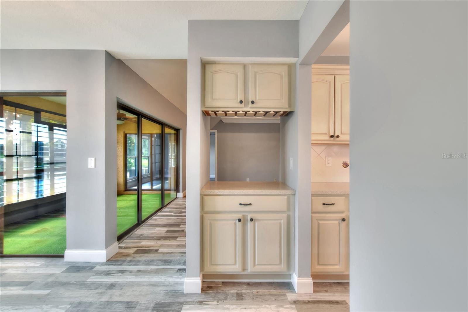Image 13 of 49 For 4255 Creekwood Lane 4255