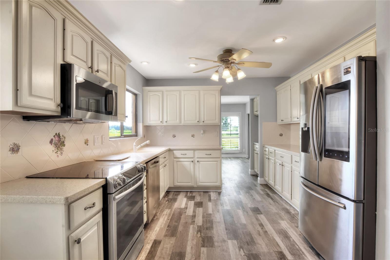 Image 21 of 49 For 4255 Creekwood Lane 4255