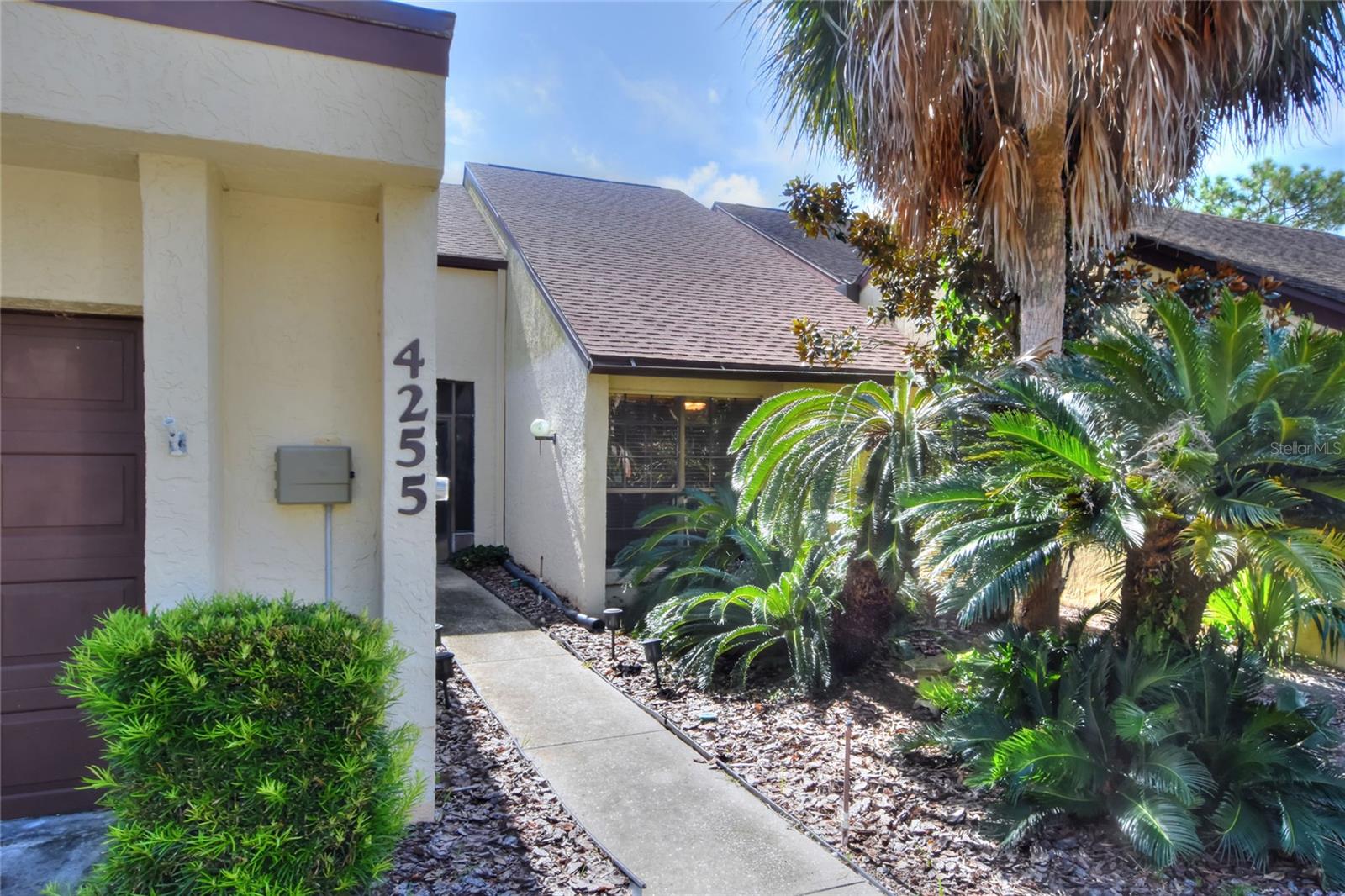 Image 3 of 49 For 4255 Creekwood Lane 4255
