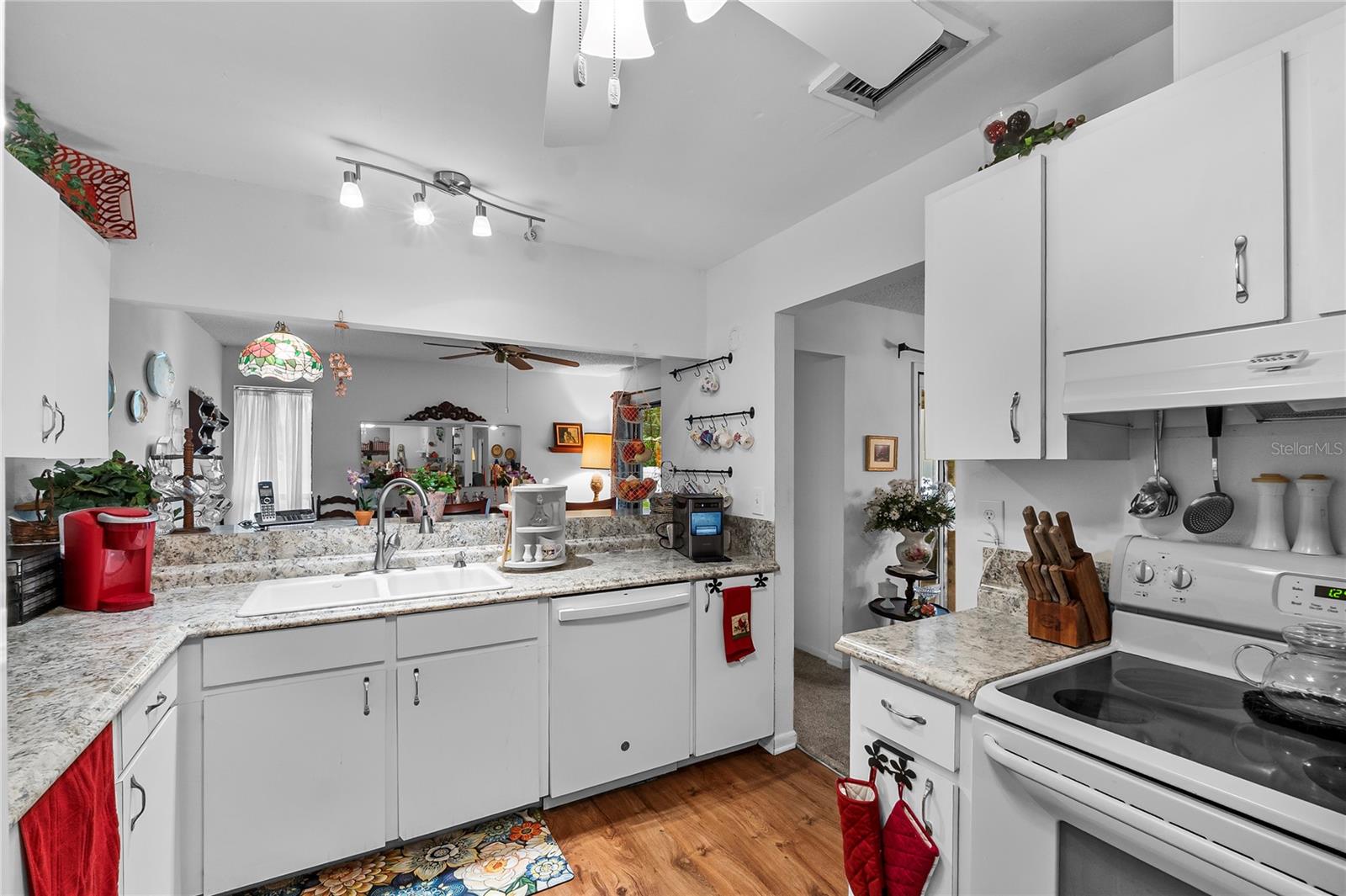 Image 11 of 39 For 6642 Trail Ridge Drive 6642