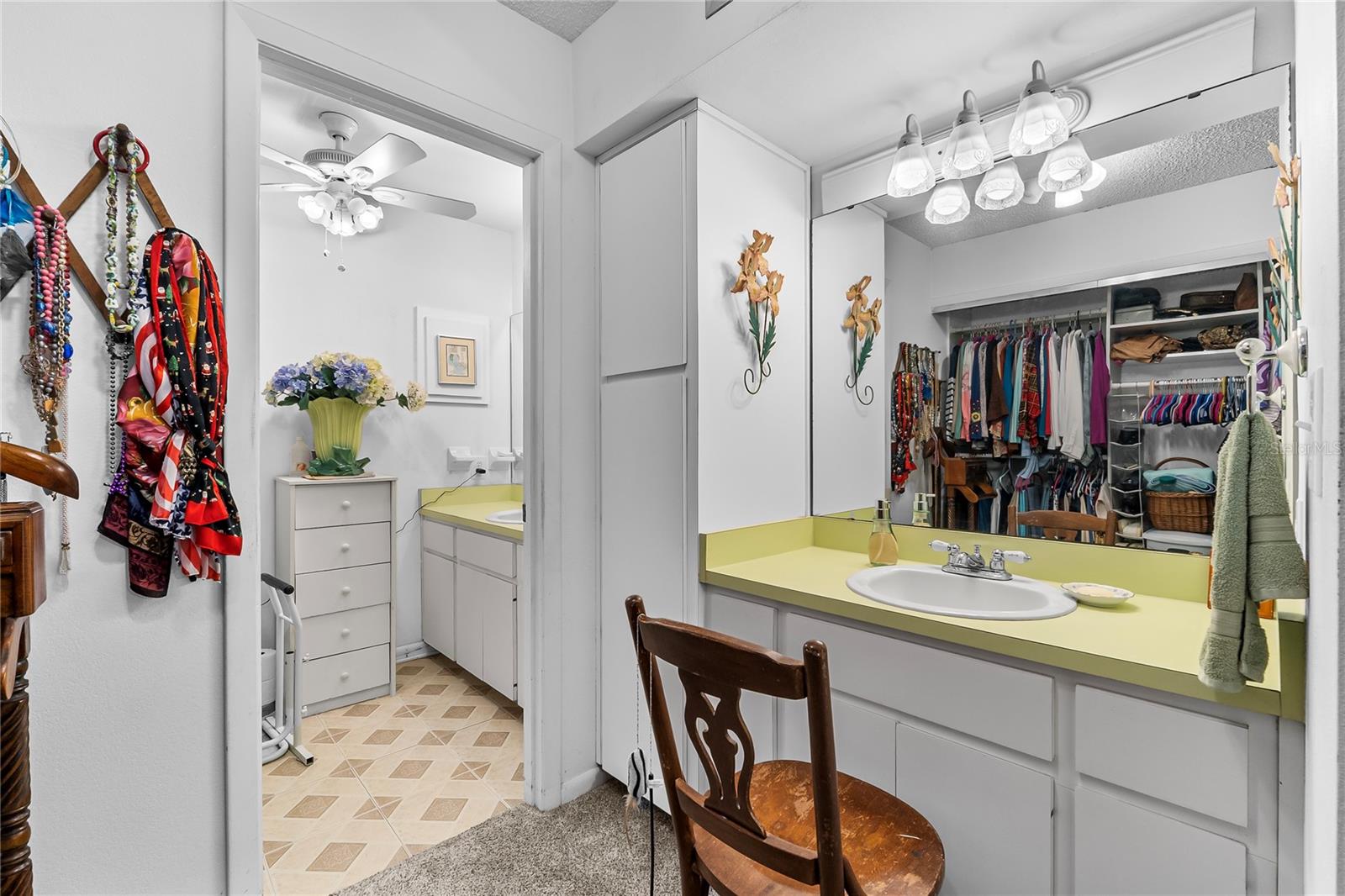 Image 19 of 39 For 6642 Trail Ridge Drive 6642