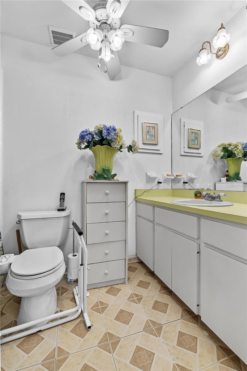 Image 20 of 39 For 6642 Trail Ridge Drive 6642