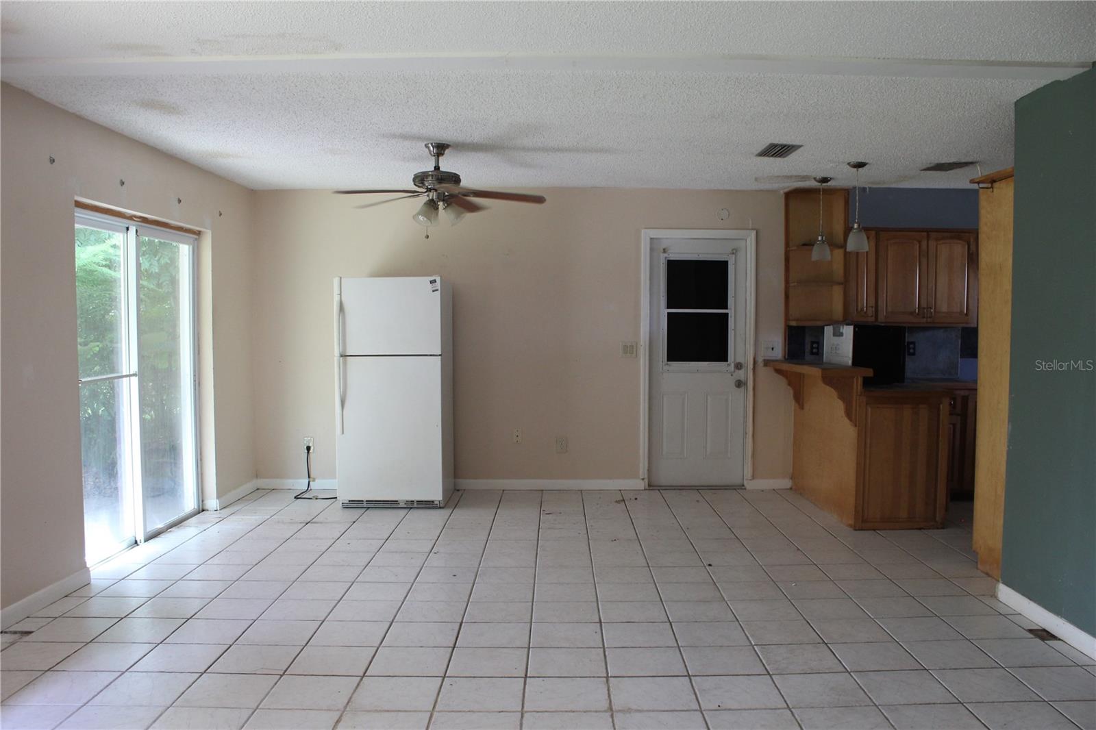 Image 2 of 14 For 1517 Hallam Court N