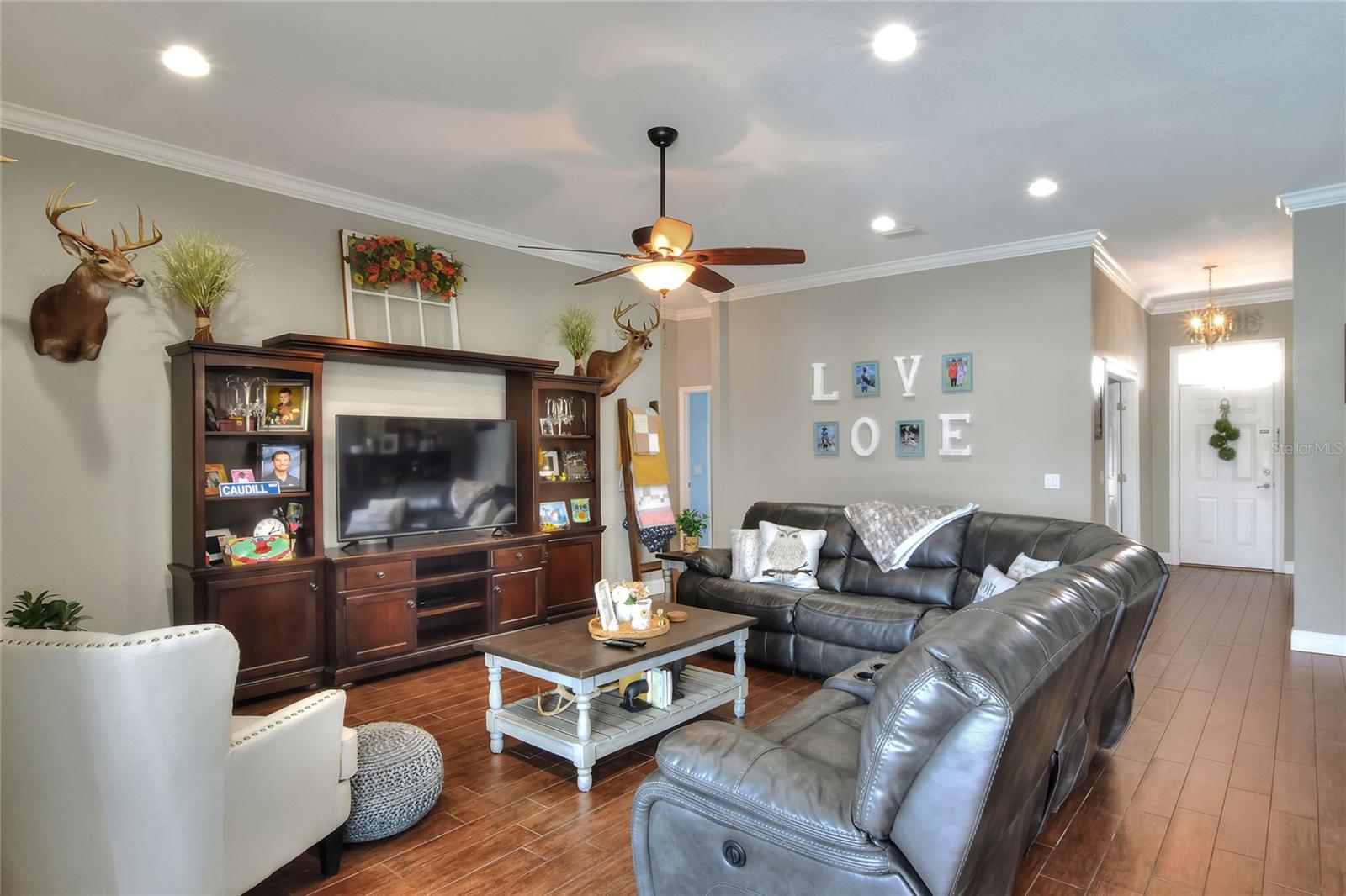 Image 3 of 59 For 8961 Campbell Road