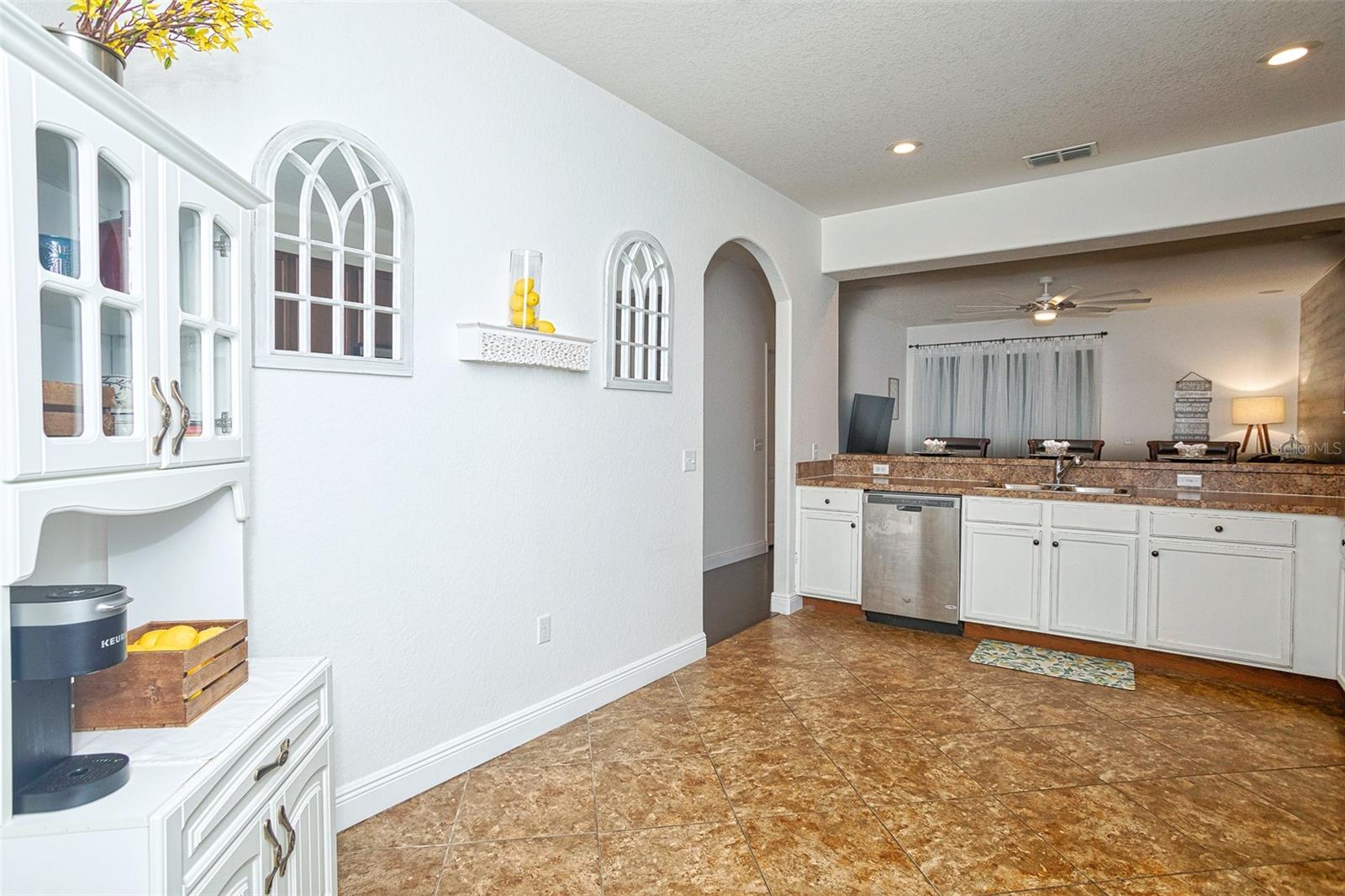 Image 15 of 52 For 6557 Evergreen Park Drive