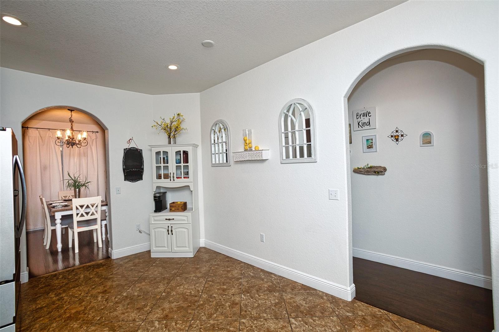 Image 16 of 52 For 6557 Evergreen Park Drive
