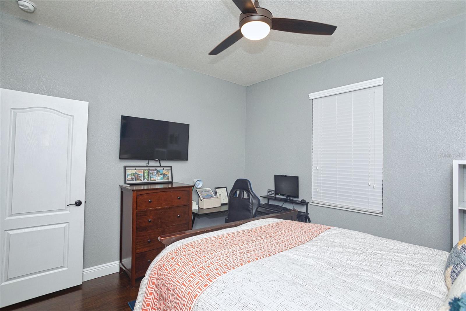 Image 31 of 52 For 6557 Evergreen Park Drive