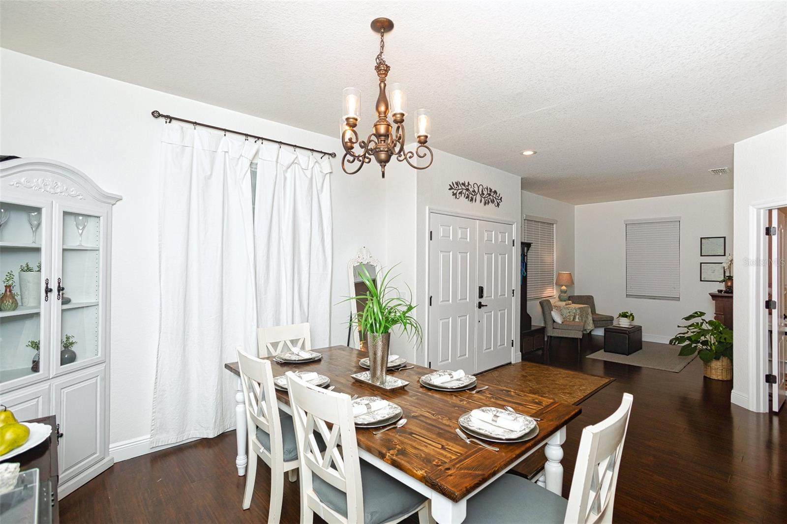 Image 4 of 52 For 6557 Evergreen Park Drive