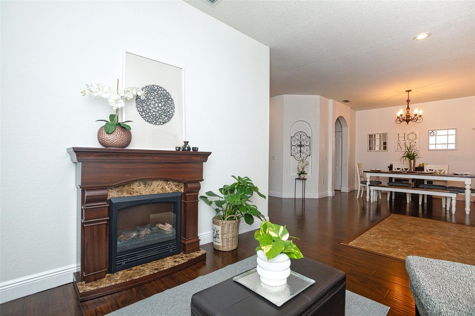 Image 6 of 52 For 6557 Evergreen Park Drive