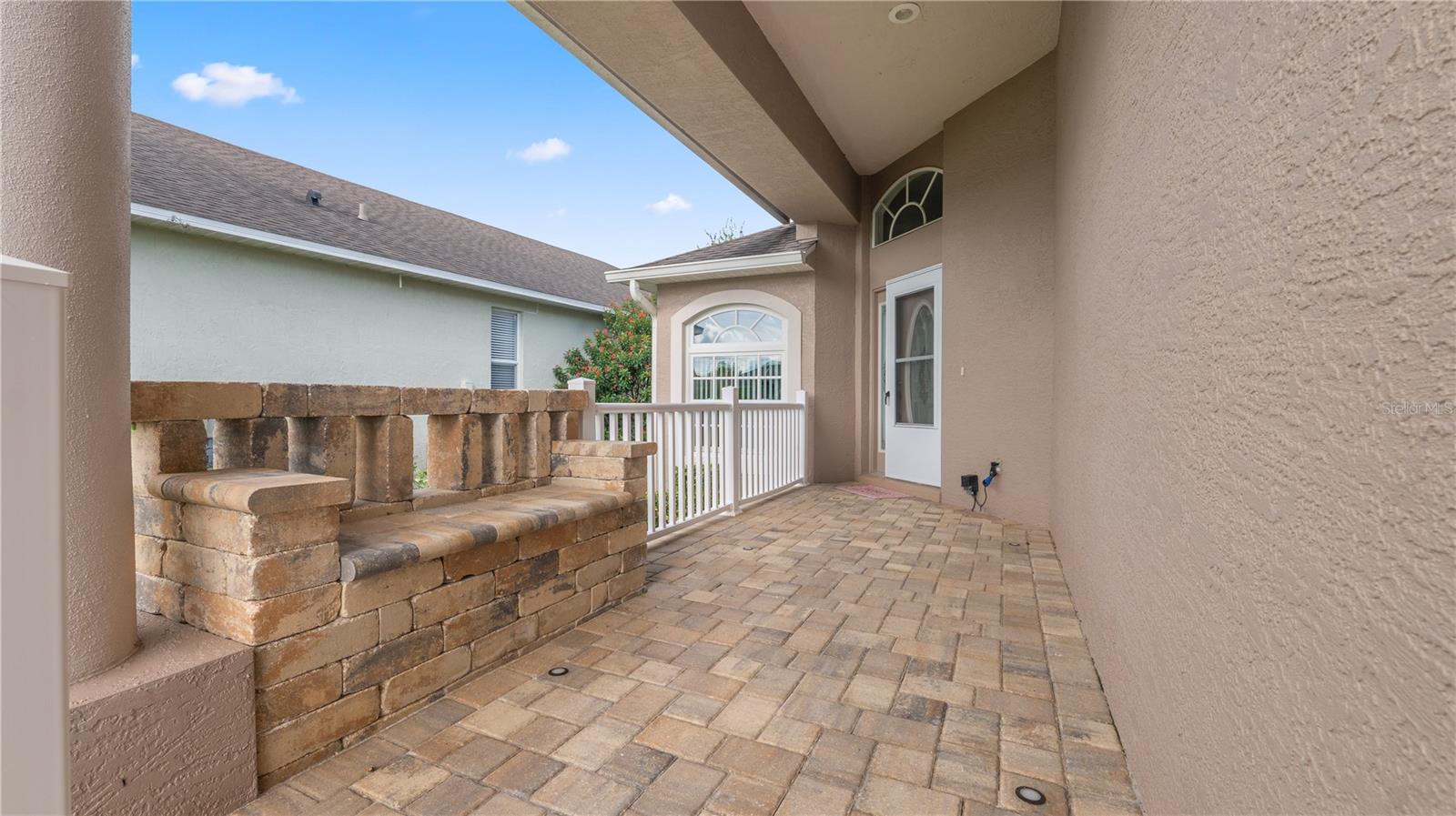 Image 2 of 42 For 6915 Starmount Drive