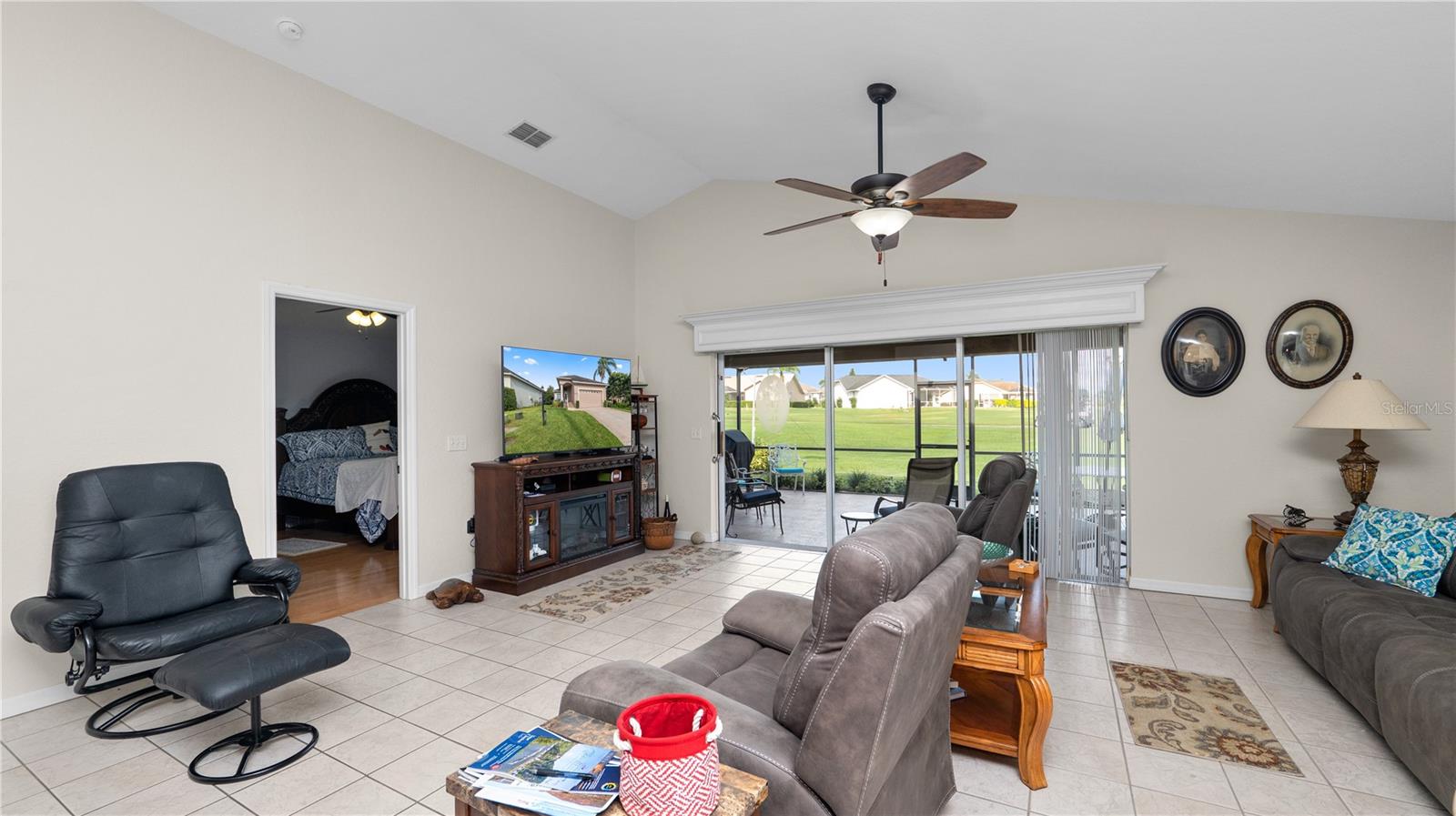 Image 23 of 42 For 6915 Starmount Drive