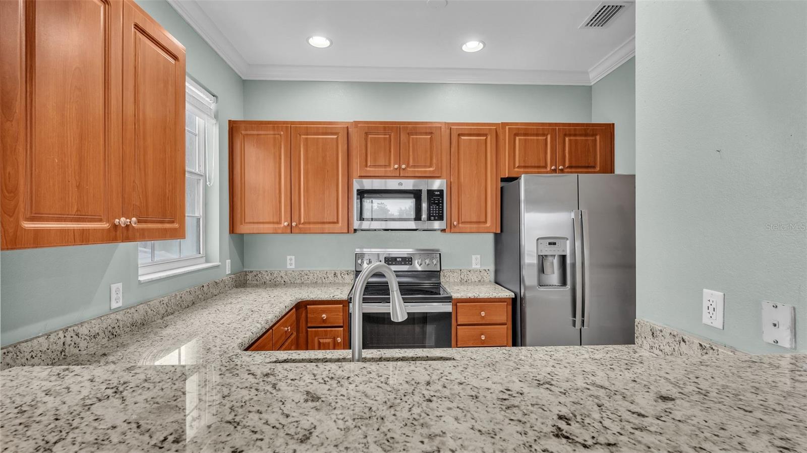 Image 17 of 35 For 649 Grasslands Village Circle