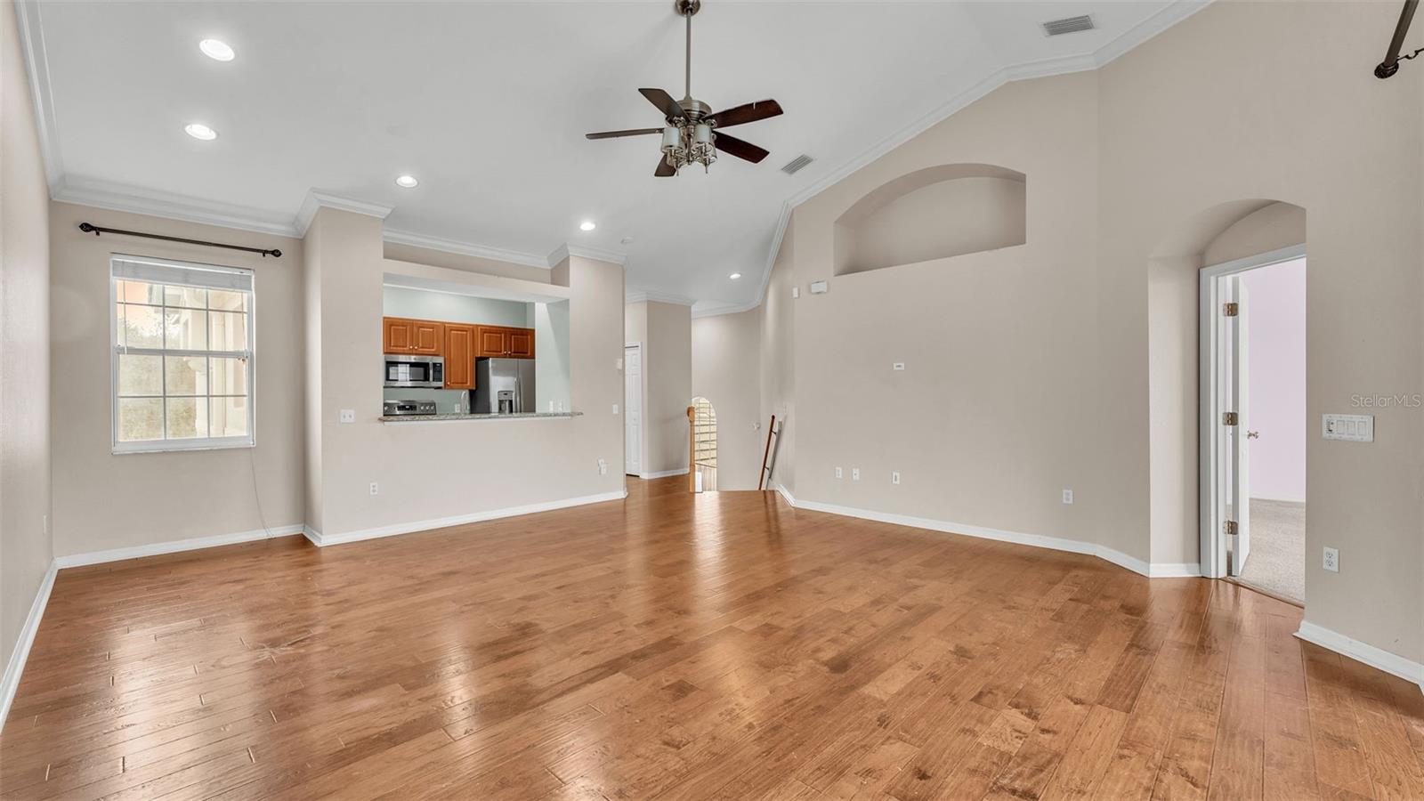 Image 22 of 35 For 649 Grasslands Village Circle