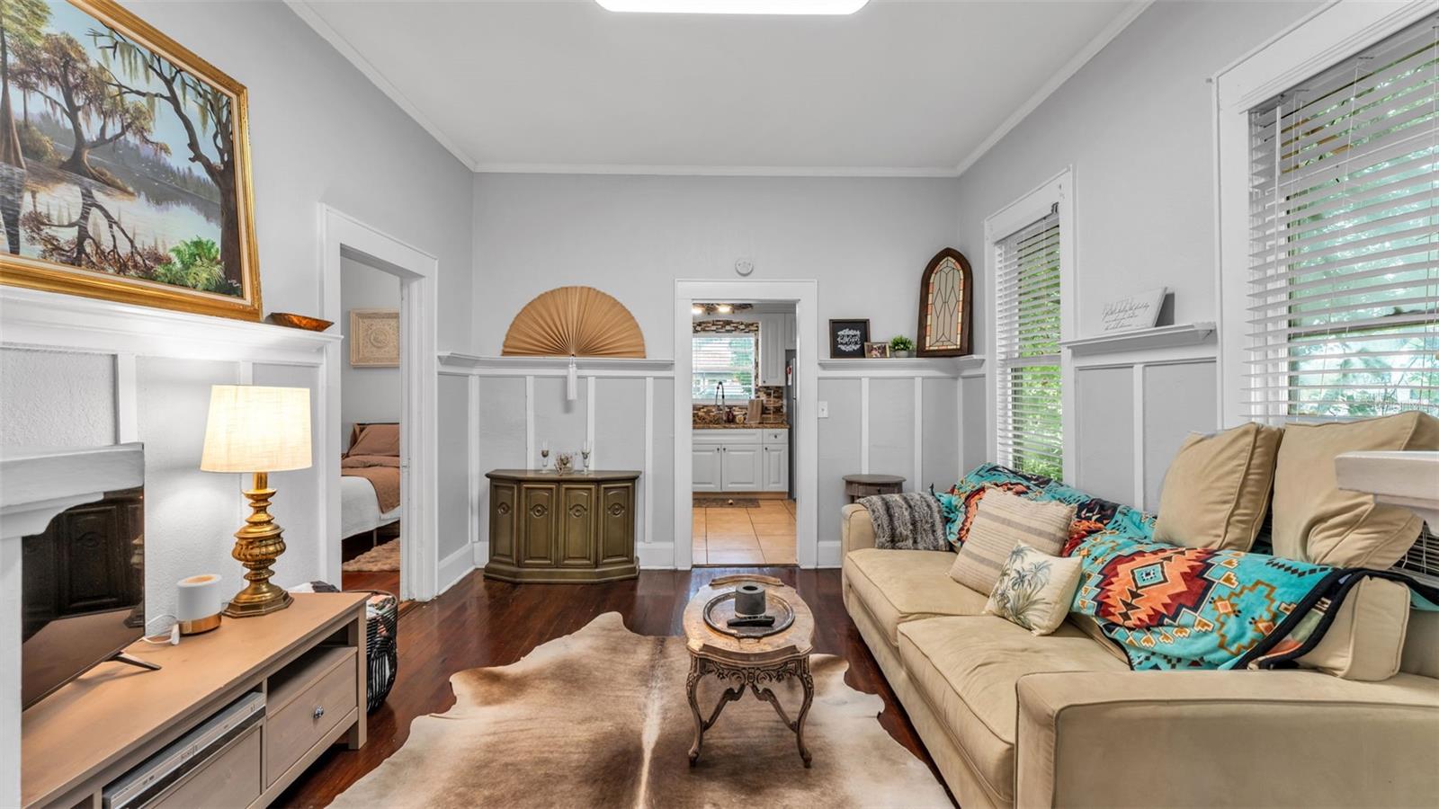 Image 10 of 29 For 109 Bluefield Avenue