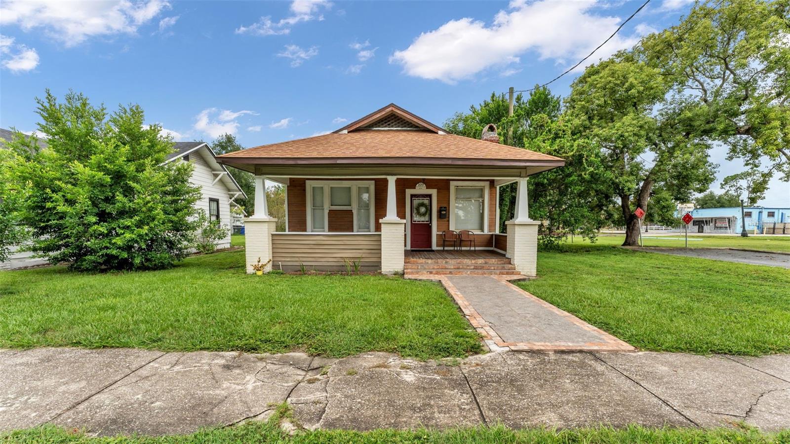 Image 2 of 29 For 109 Bluefield Avenue