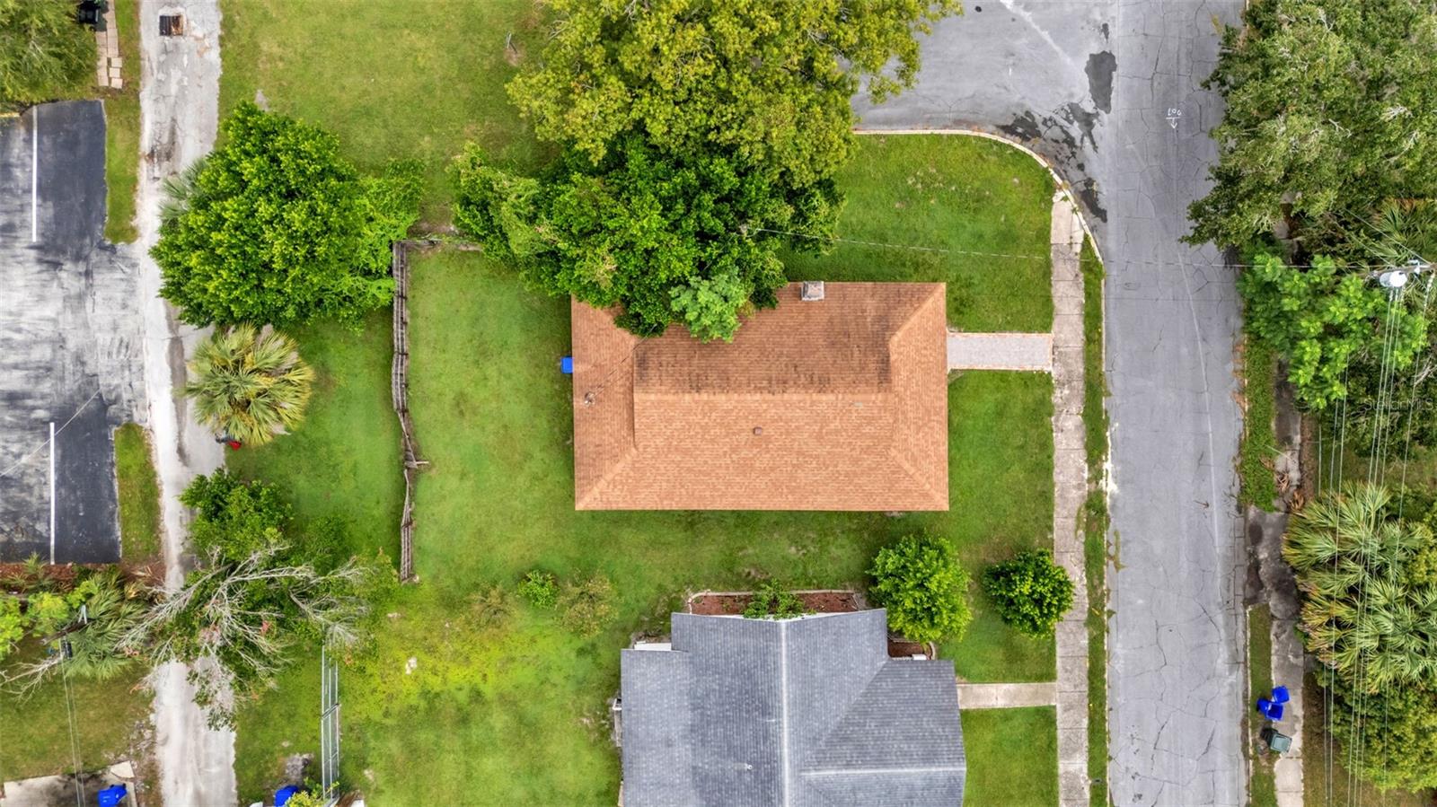 Image 25 of 29 For 109 Bluefield Avenue