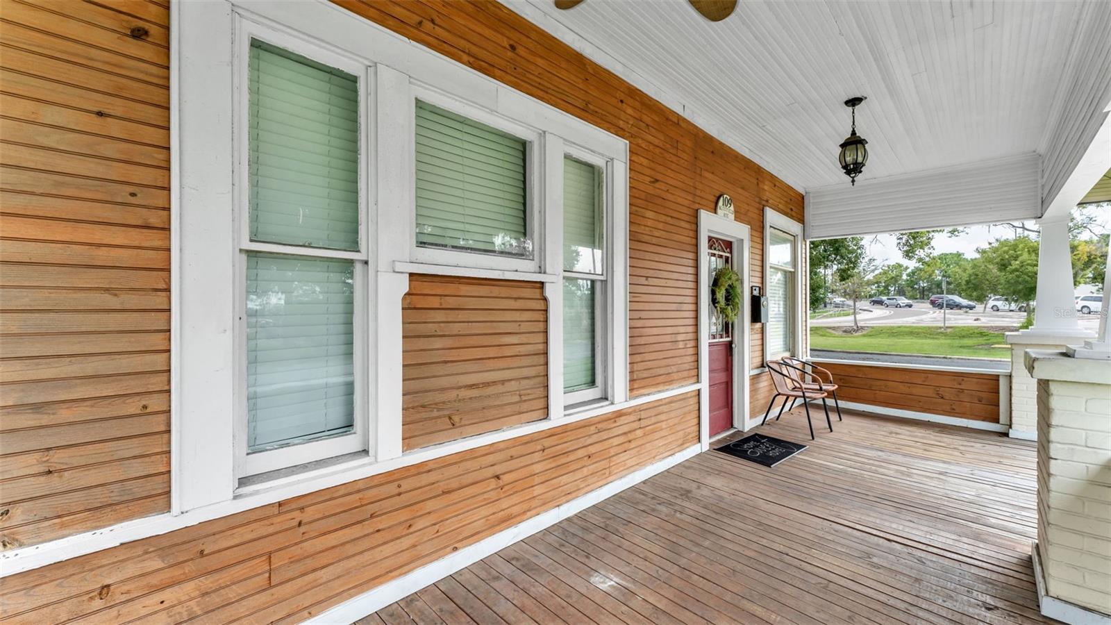 Image 4 of 29 For 109 Bluefield Avenue