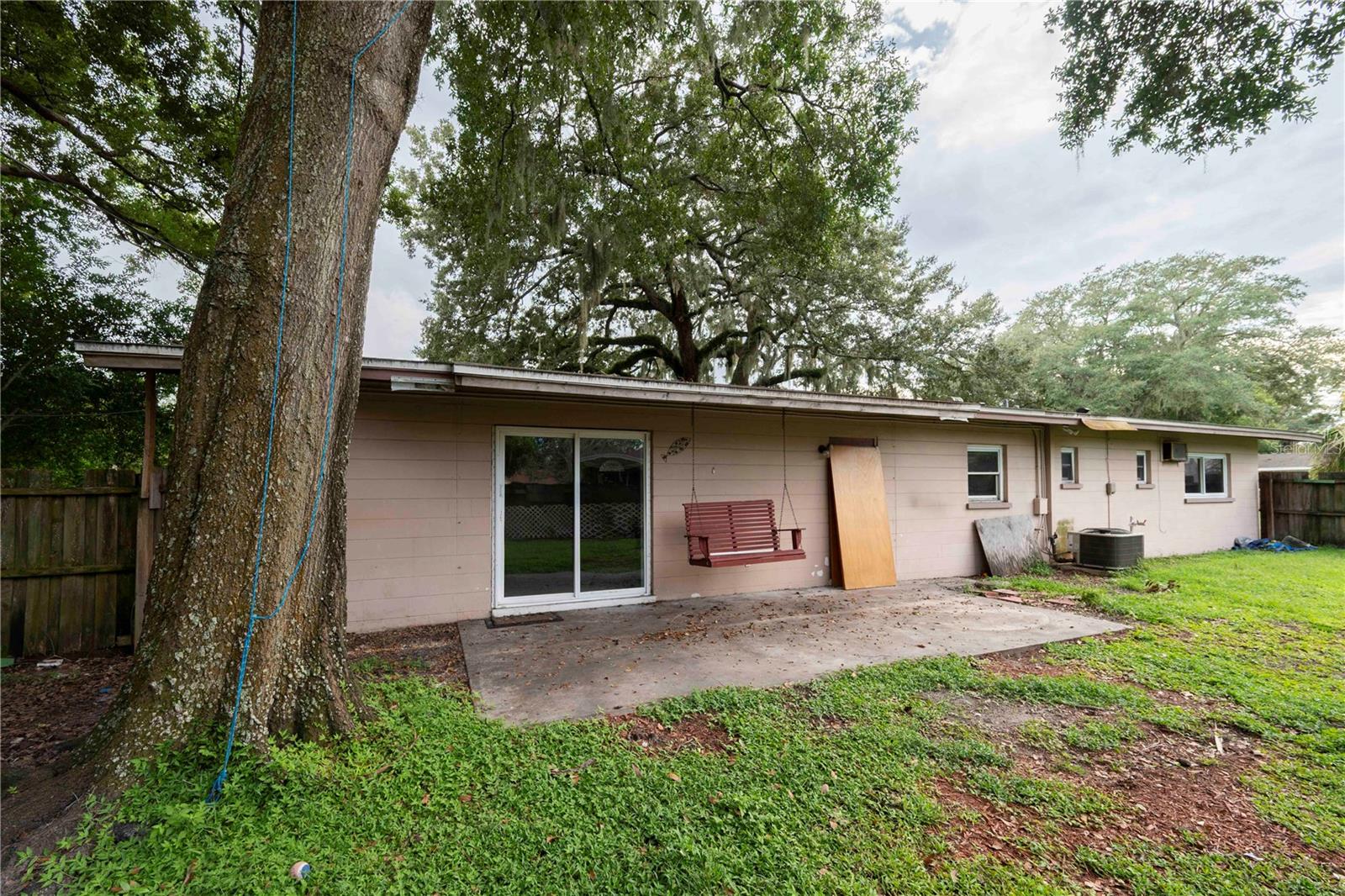 Image 24 of 28 For 1402 Phyllis Street