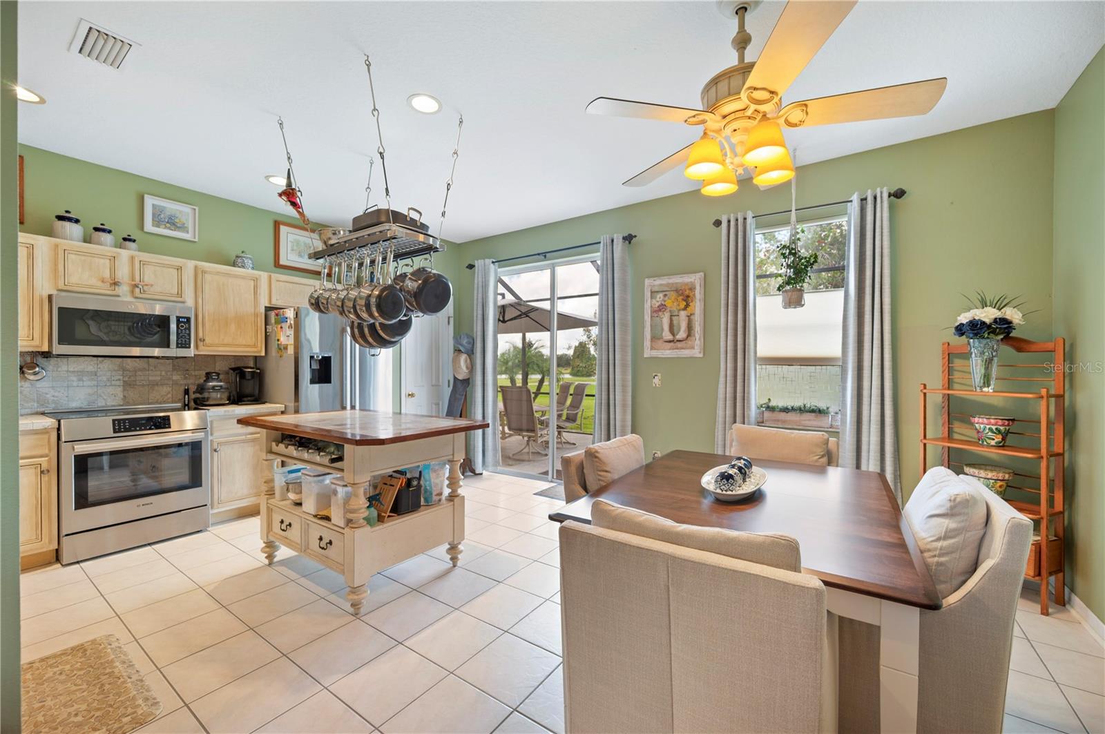 Image 11 of 62 For 6973 Lake Eaglebrooke Drive