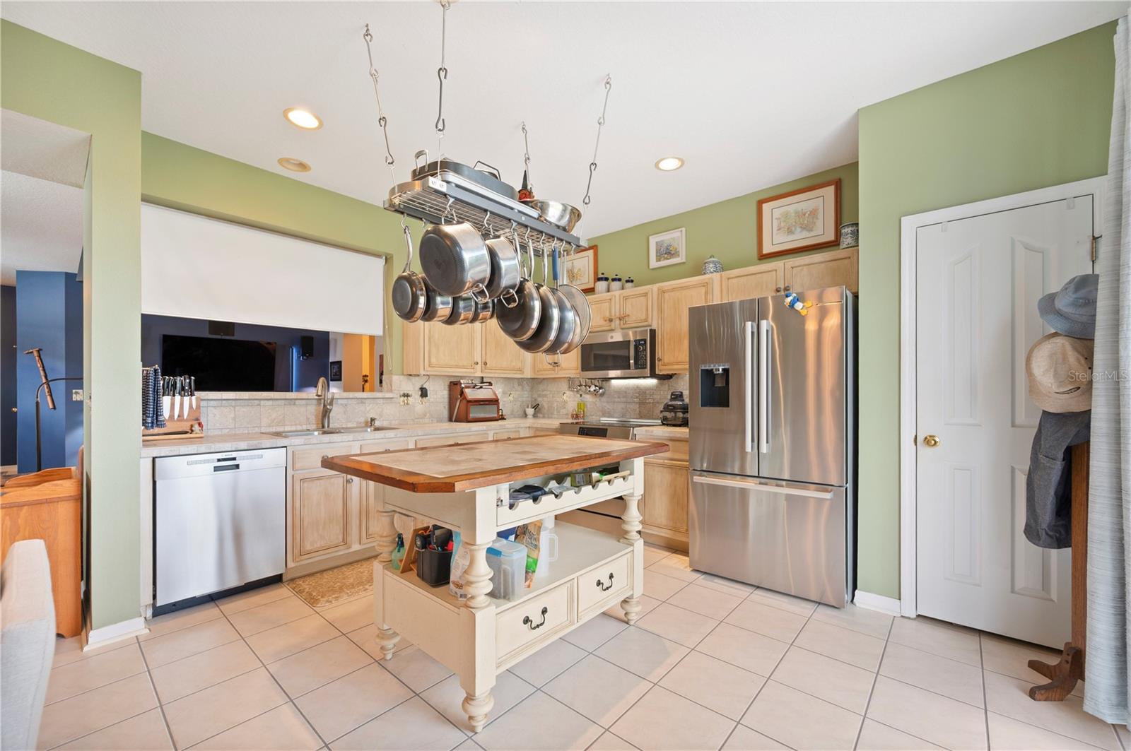 Image 13 of 62 For 6973 Lake Eaglebrooke Drive