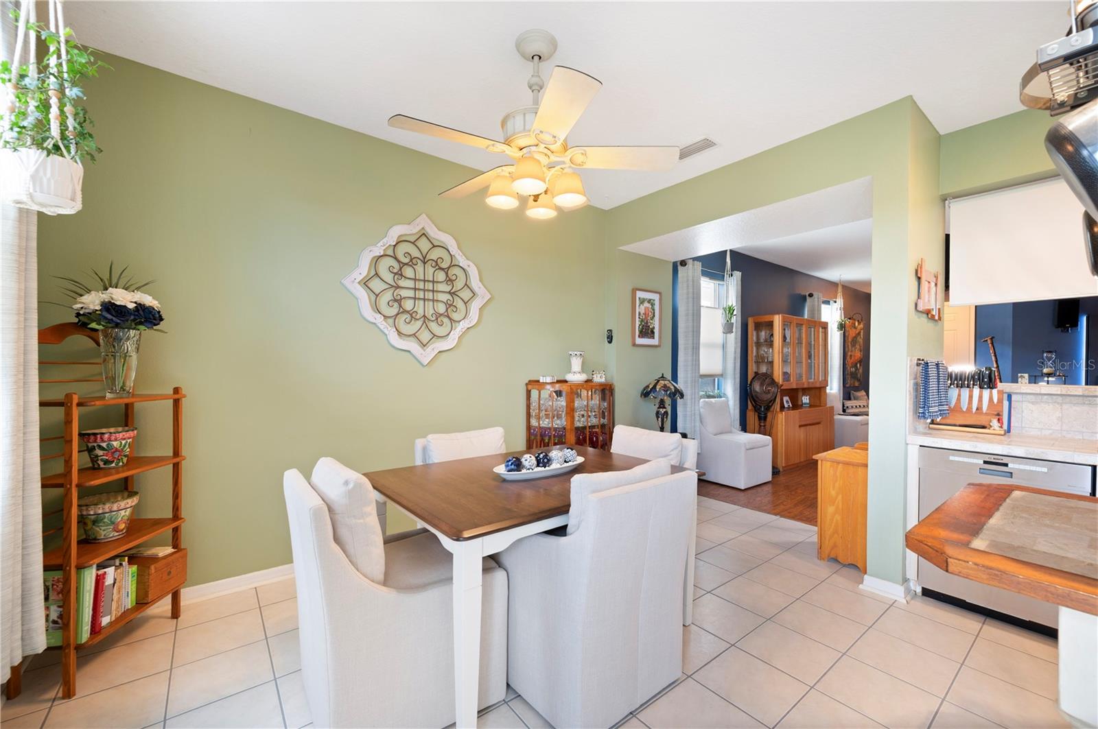 Image 15 of 62 For 6973 Lake Eaglebrooke Drive