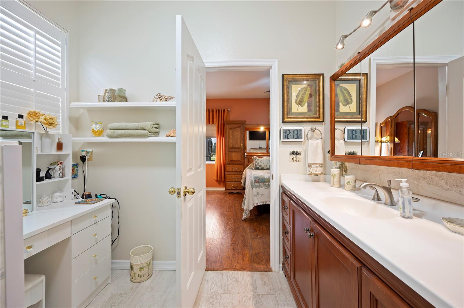 Image 23 of 62 For 6973 Lake Eaglebrooke Drive