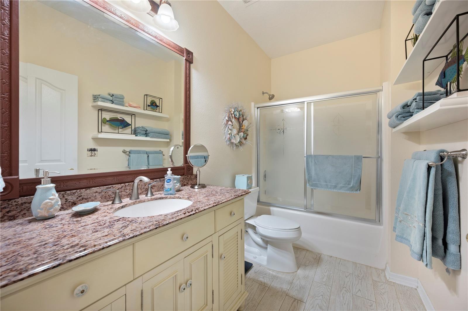 Image 26 of 62 For 6973 Lake Eaglebrooke Drive