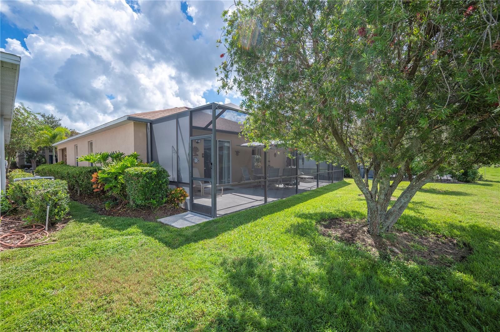 Image 36 of 62 For 6973 Lake Eaglebrooke Drive