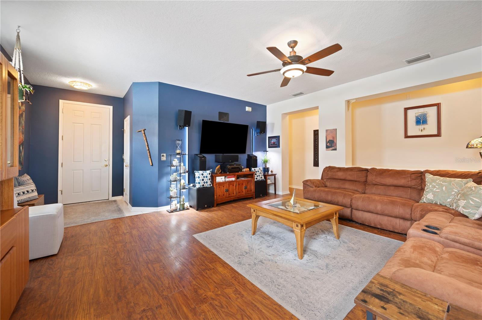 Image 8 of 62 For 6973 Lake Eaglebrooke Drive
