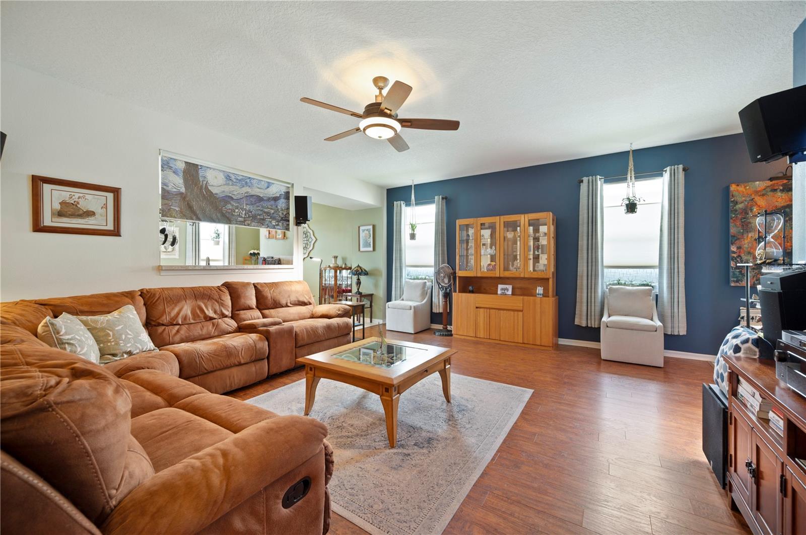 Image 9 of 62 For 6973 Lake Eaglebrooke Drive