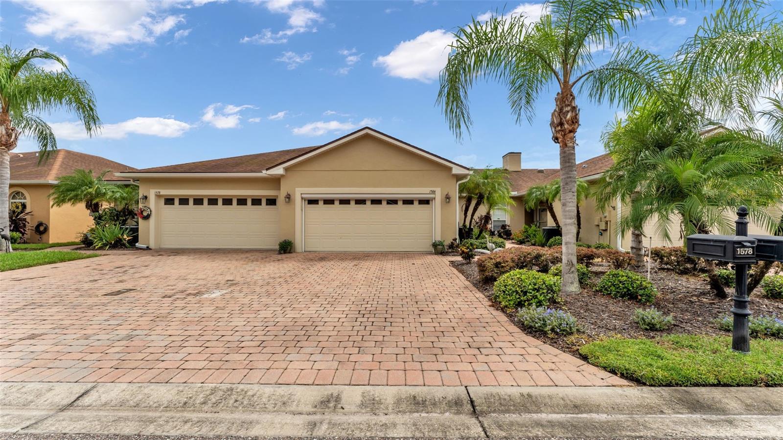Details for 1584 Vienna Square Drive, WINTER HAVEN, FL 33884