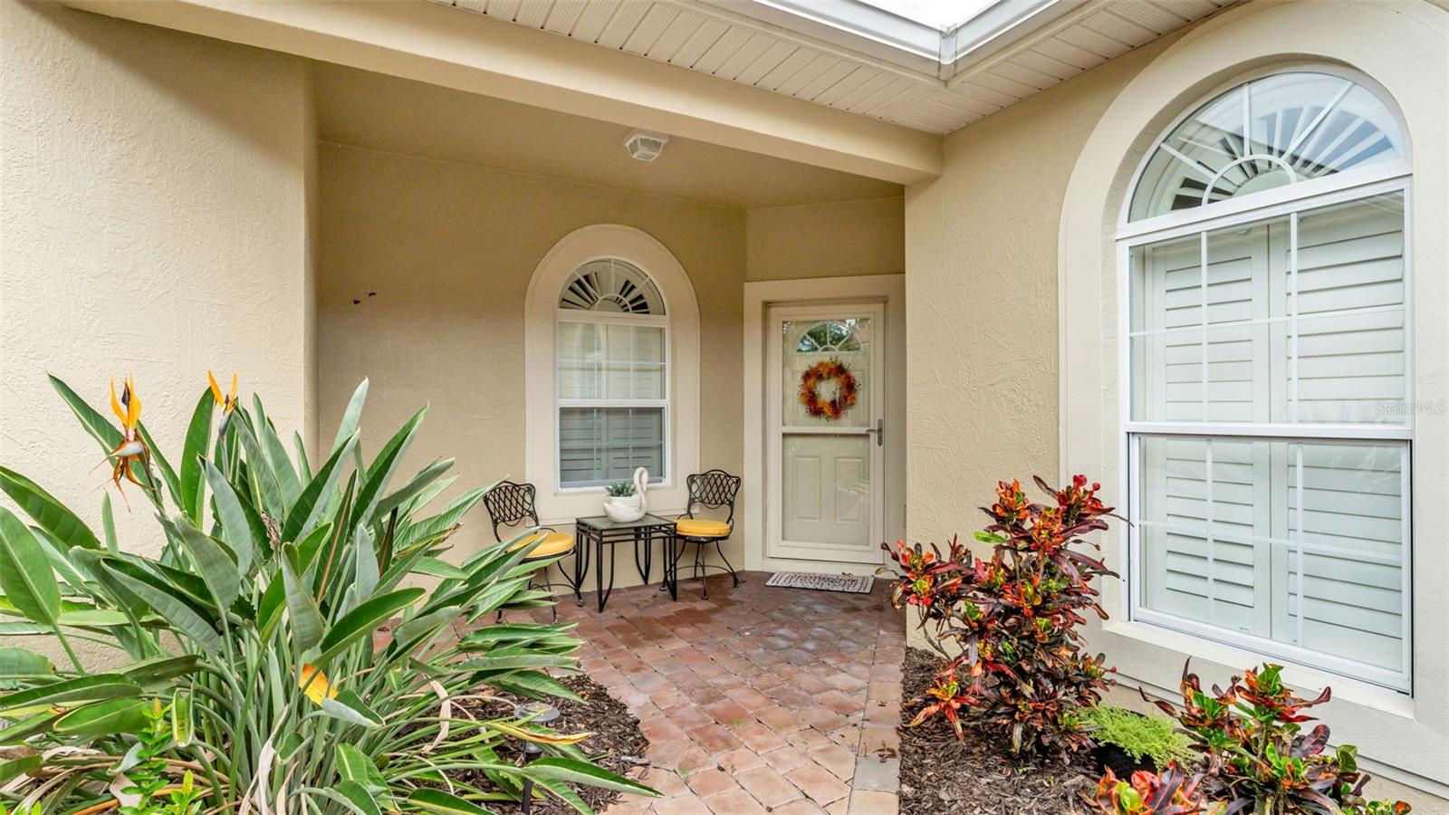 Image 4 of 34 For 1584 Vienna Square Drive